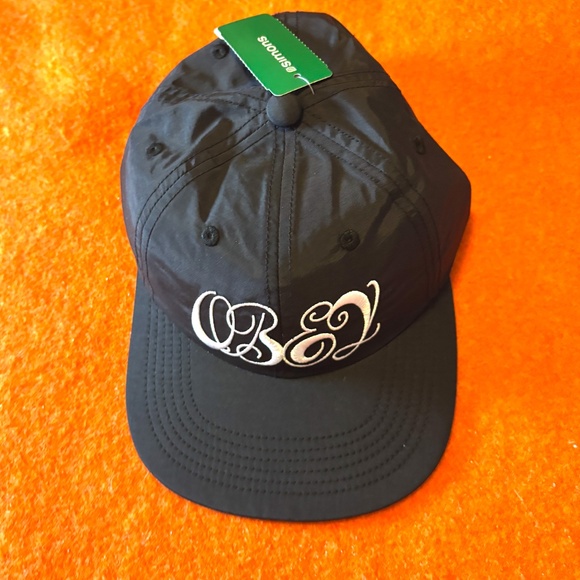 Obey unisex black and white cursive logo nylon cap hat NWT - Picture 3 of 7